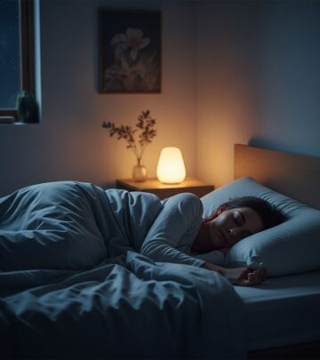 Proven techniques to fall asleep in 10, 60, or 120 seconds using breathing, relaxation, and sleep hygiene methods.